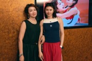 开云APP-吴艳妮社媒再晒28岁生日照：幸福的生日碎片